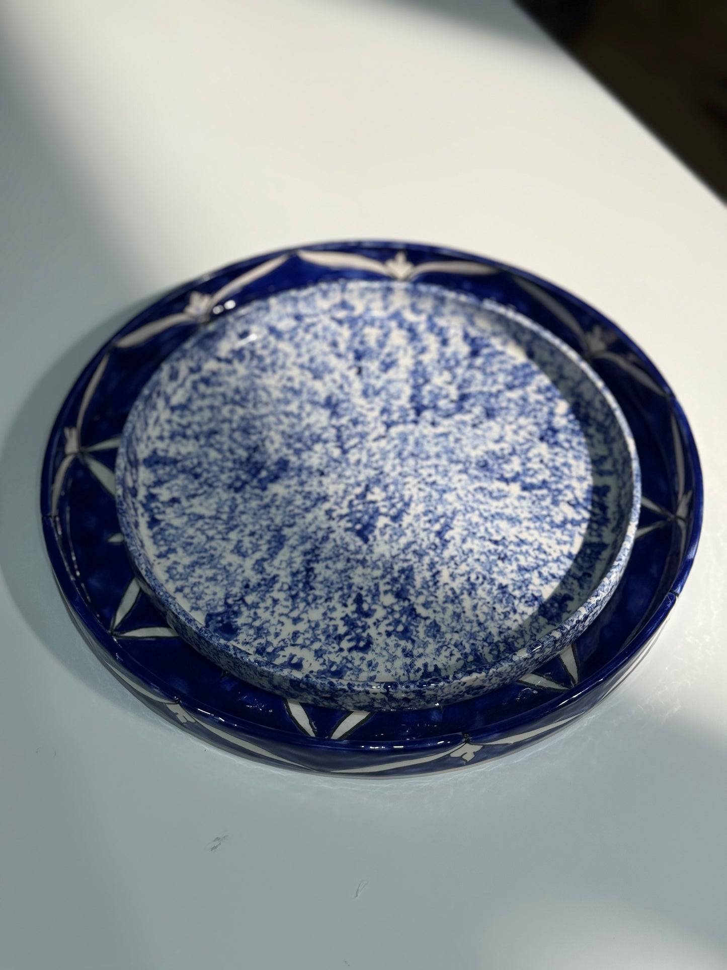 أطباق تجريدية