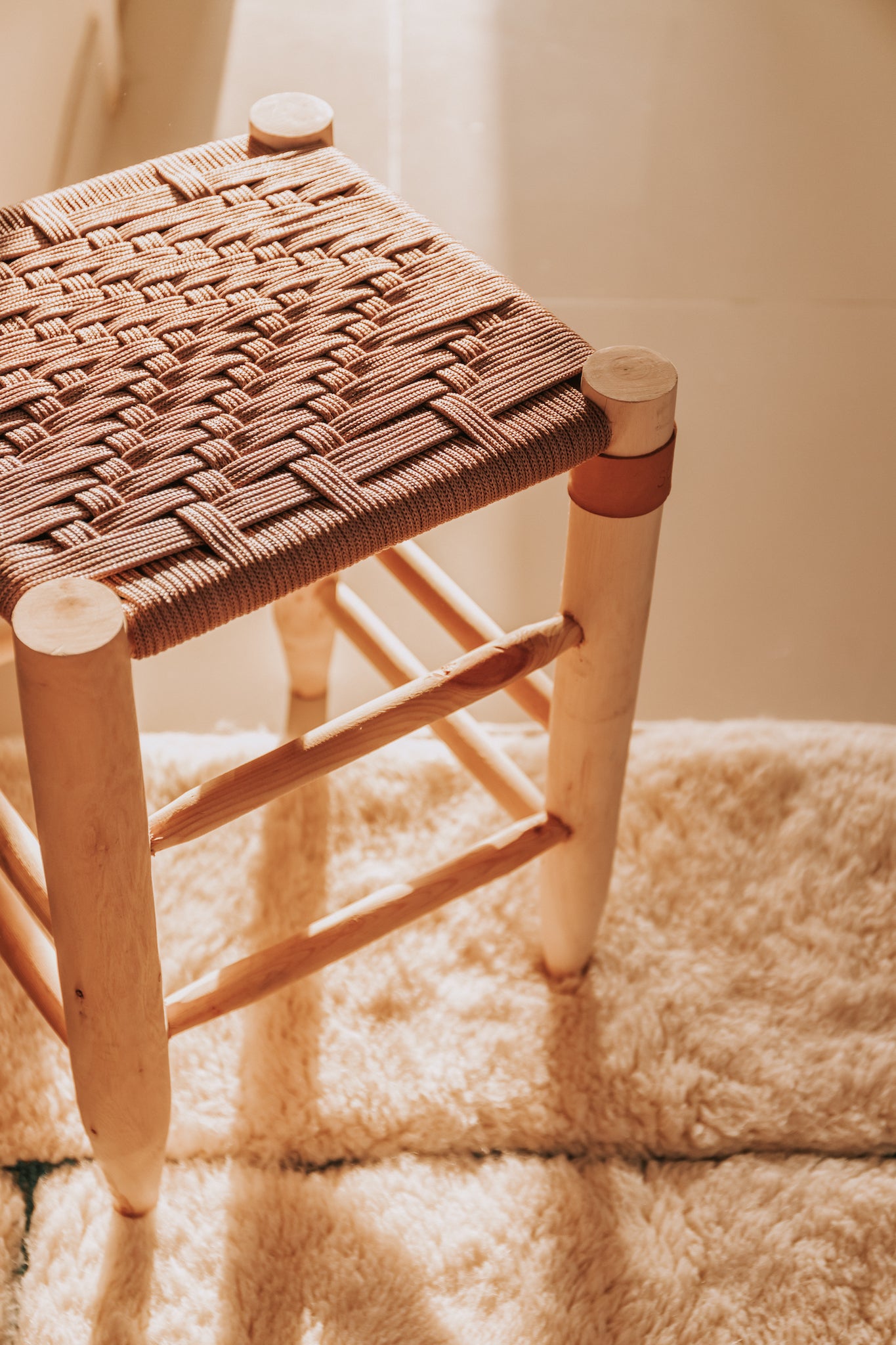 NATURAL WOVEN STOOL - SMALL