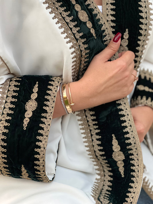 عباية صباح