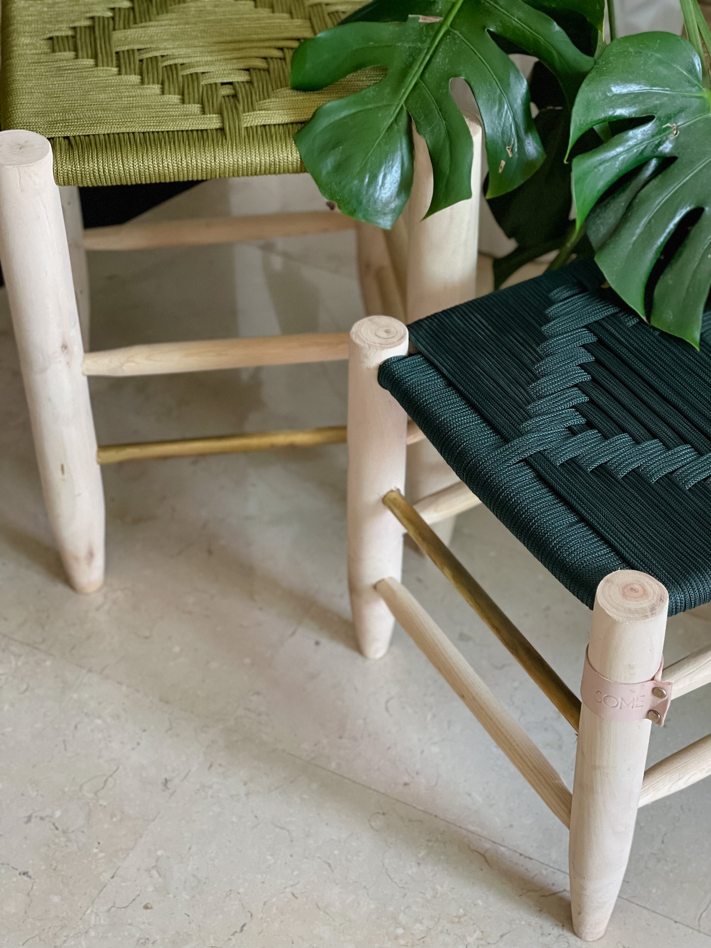 NATURAL WOVEN STOOL - MEDIUM