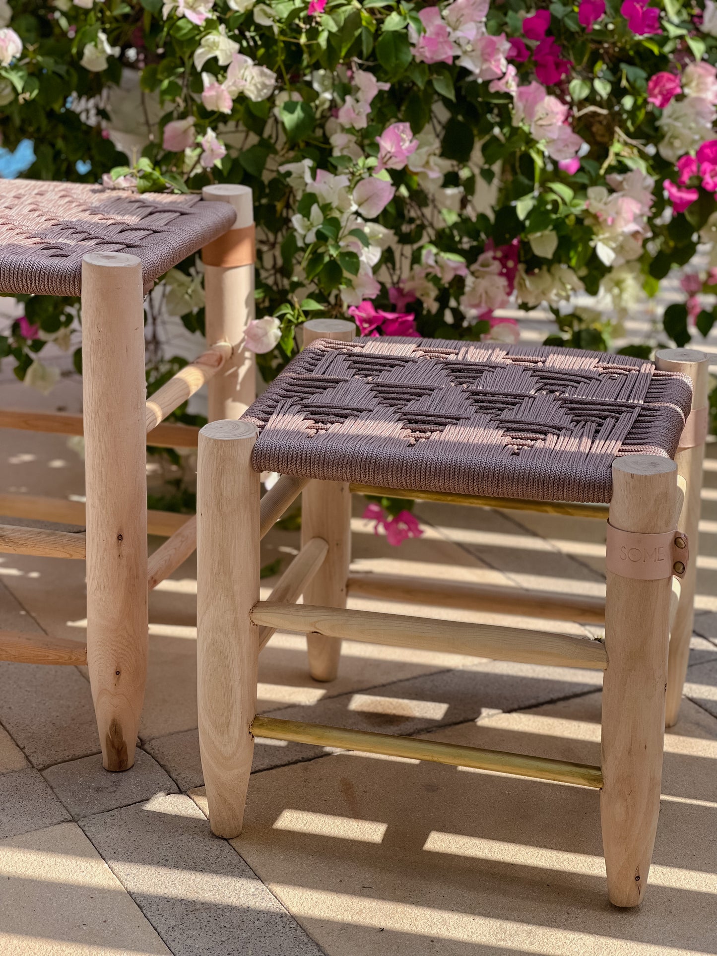 NATURAL WOVEN STOOL - MEDIUM
