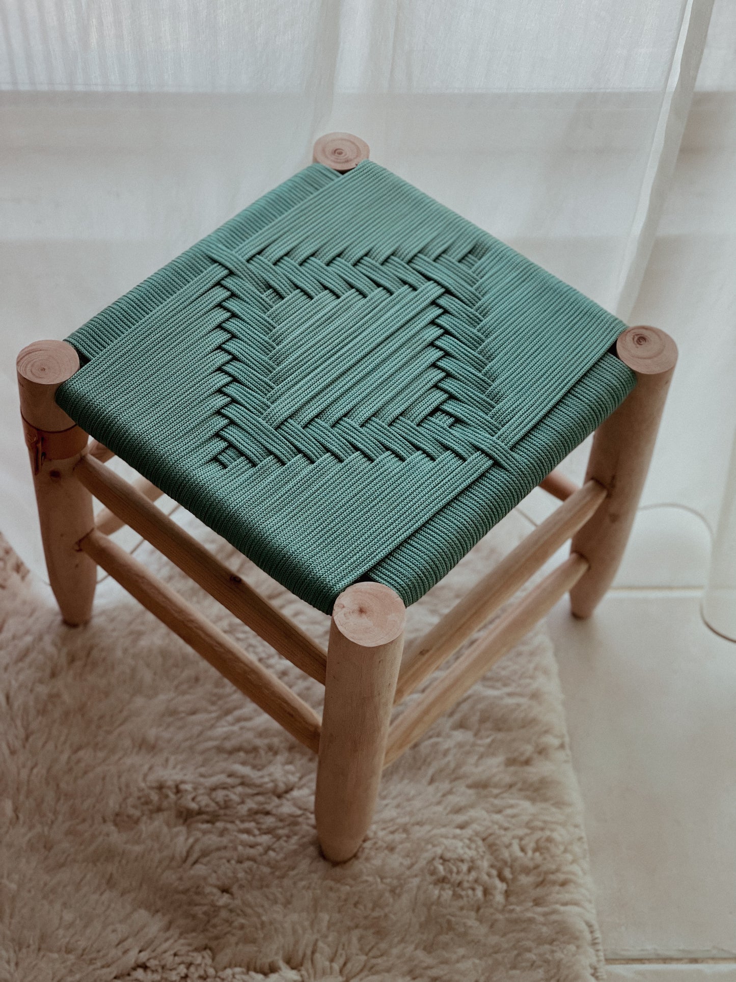 NATURAL WOVEN STOOL - MEDIUM
